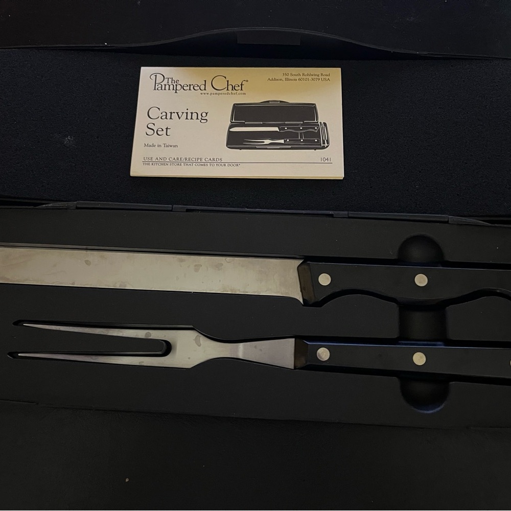 Pampered Chef Black Carving Set
